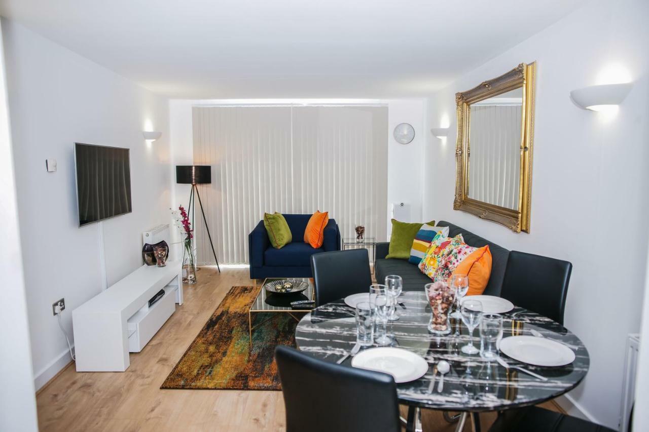Riverside 2 Bed Apartment London Eksteriør bilde