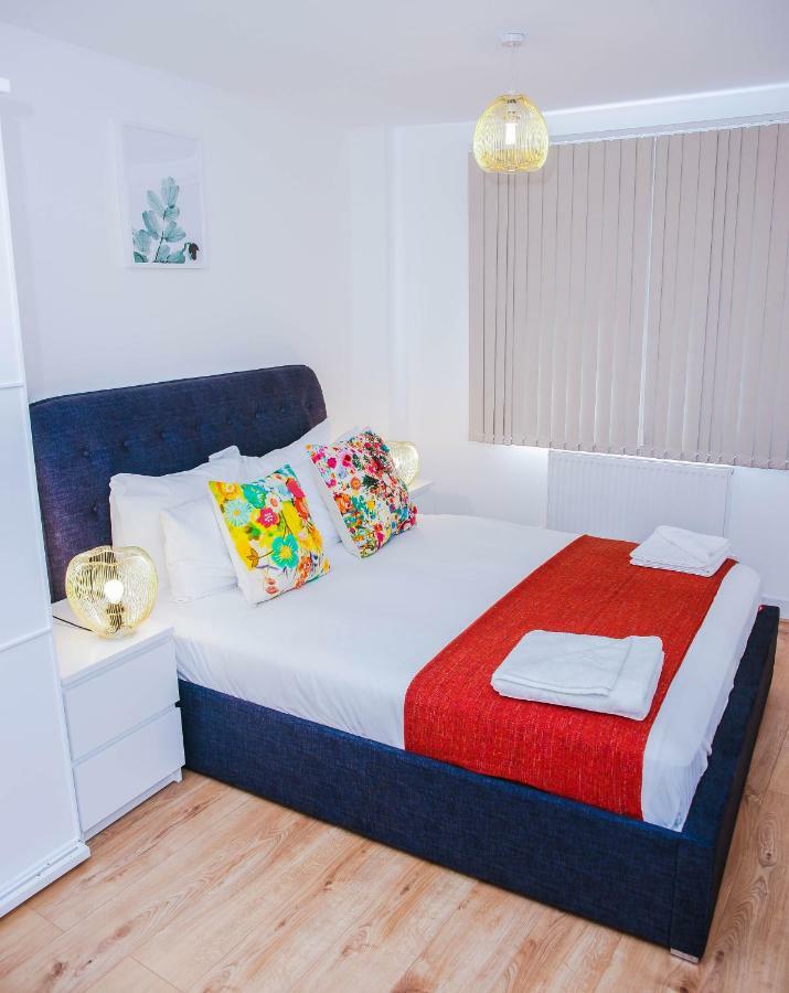 Riverside 2 Bed Apartment London Eksteriør bilde